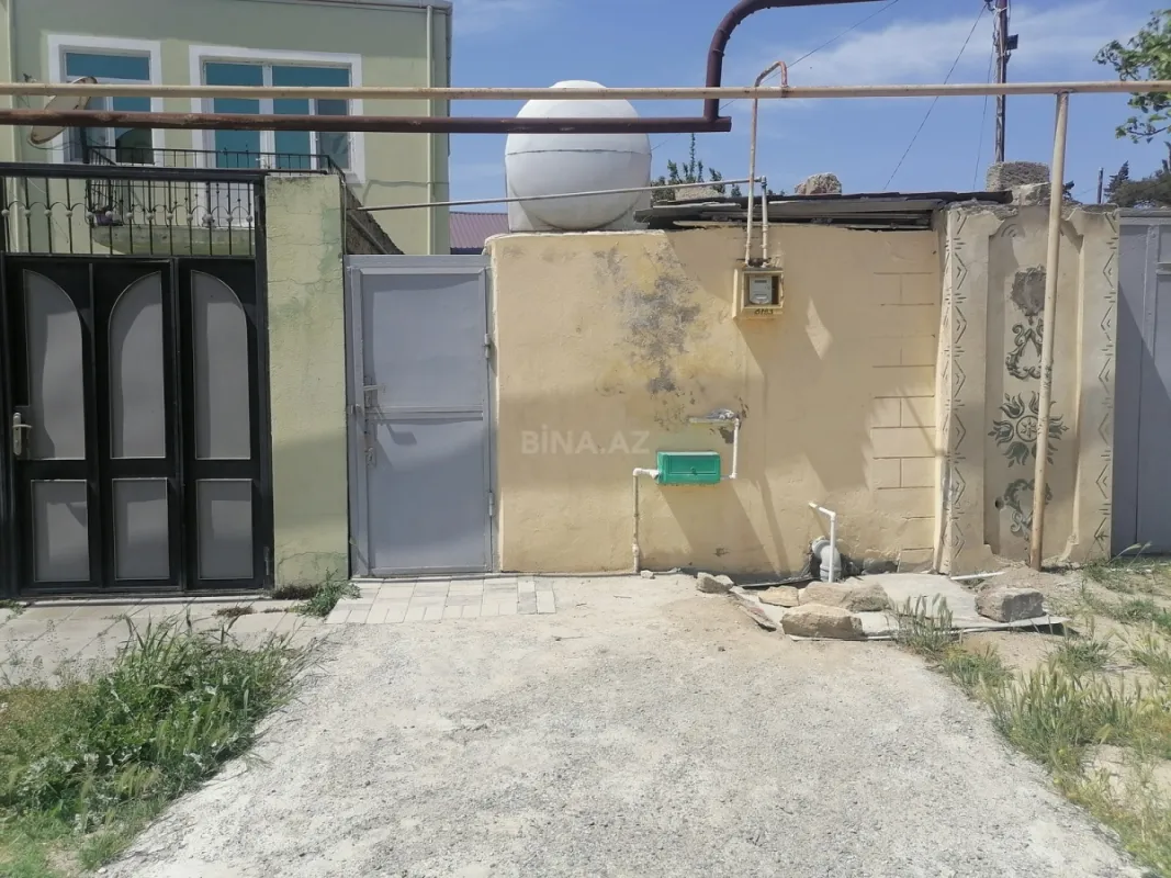 Satılır 2 otaqlı həyət evi 80 m²