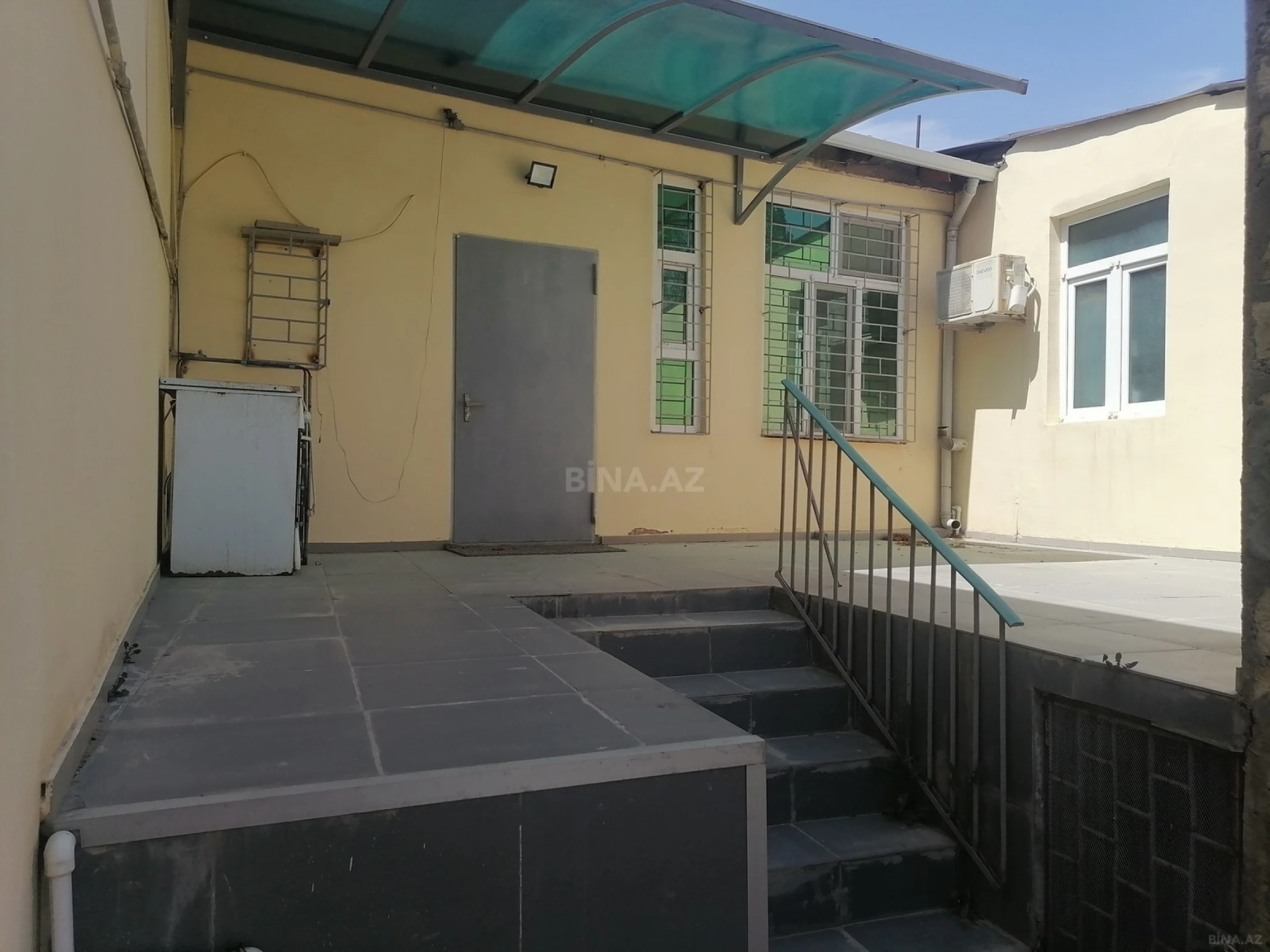 Satılır 2 otaqlı həyət evi 80 m²