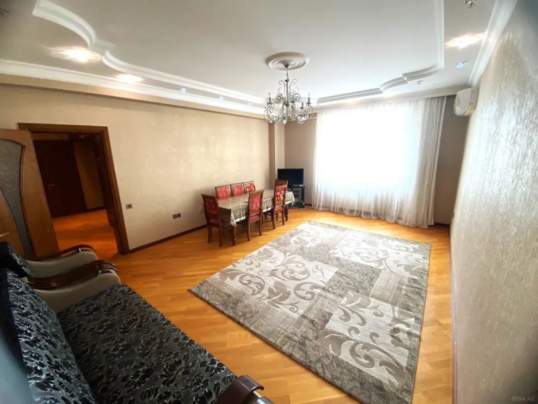 Kirayə verilir 2 otaqlı mənzil 80 m²