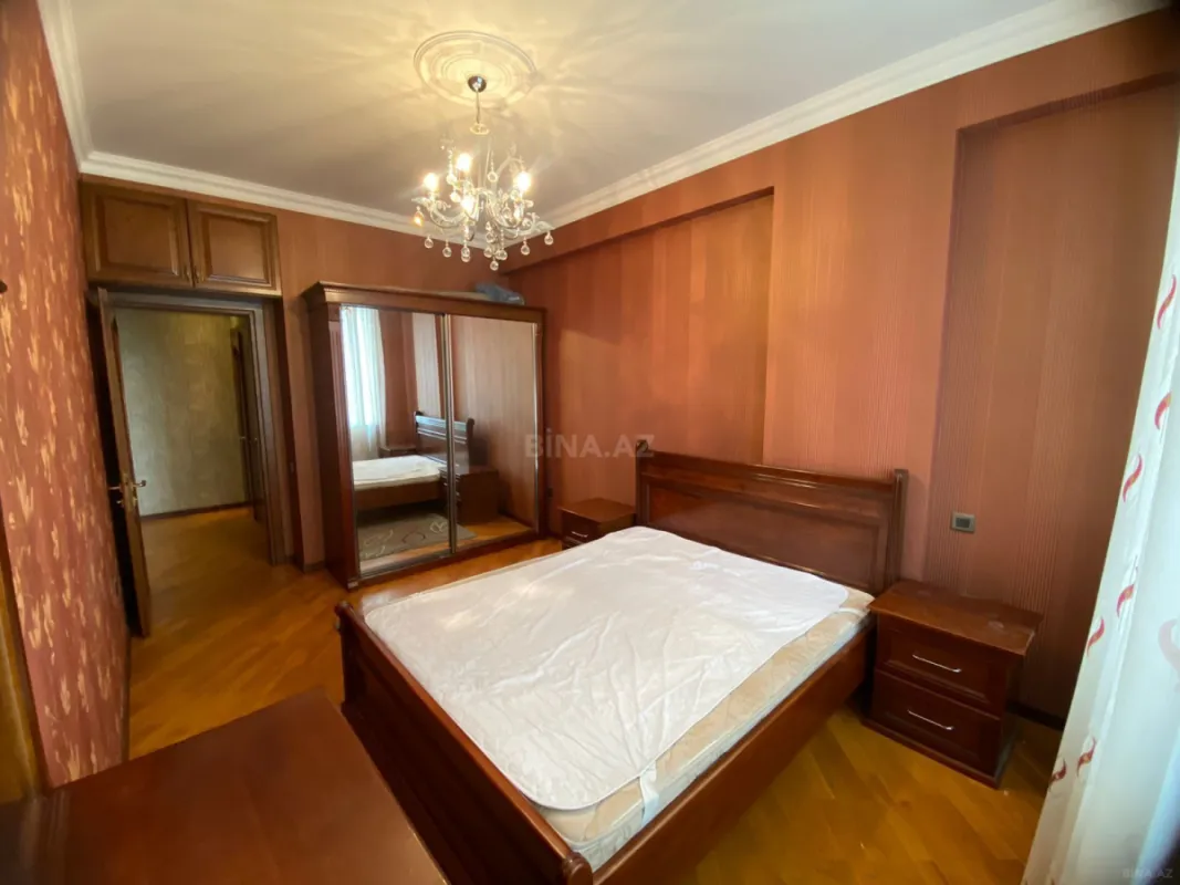 Kirayə verilir 2 otaqlı mənzil 80 m²