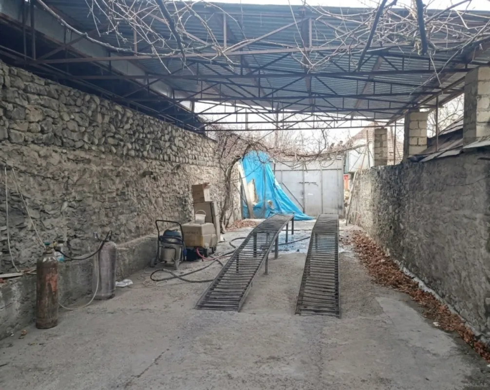 Satılır obyekt 100 m²