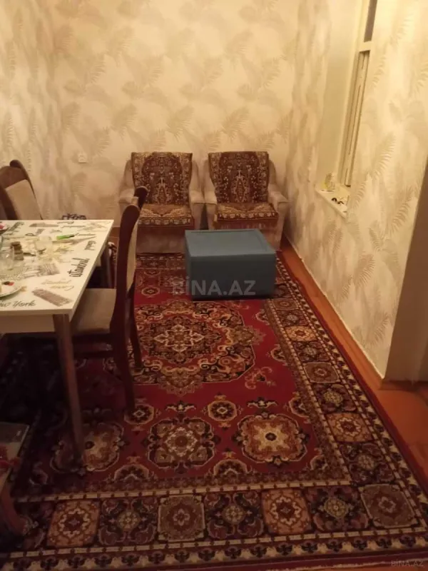 Satılır 6 otaqlı həyət evi 80 m²