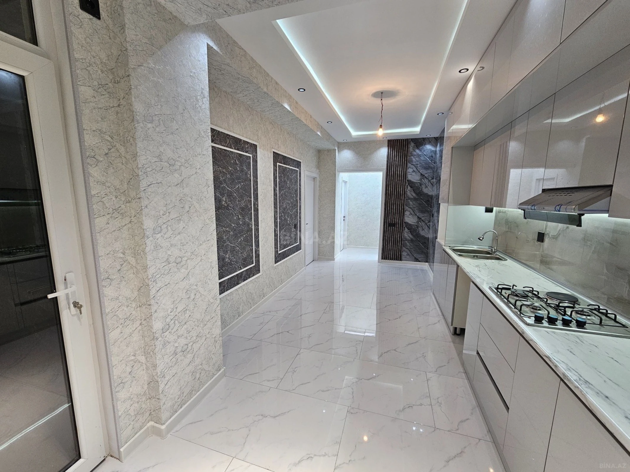 Satılır 3 otaqlı mənzil 68.5 m²