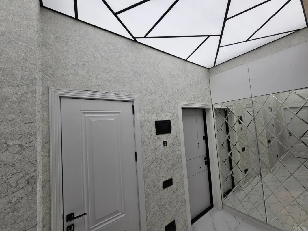 Satılır 3 otaqlı mənzil 68.5 m²