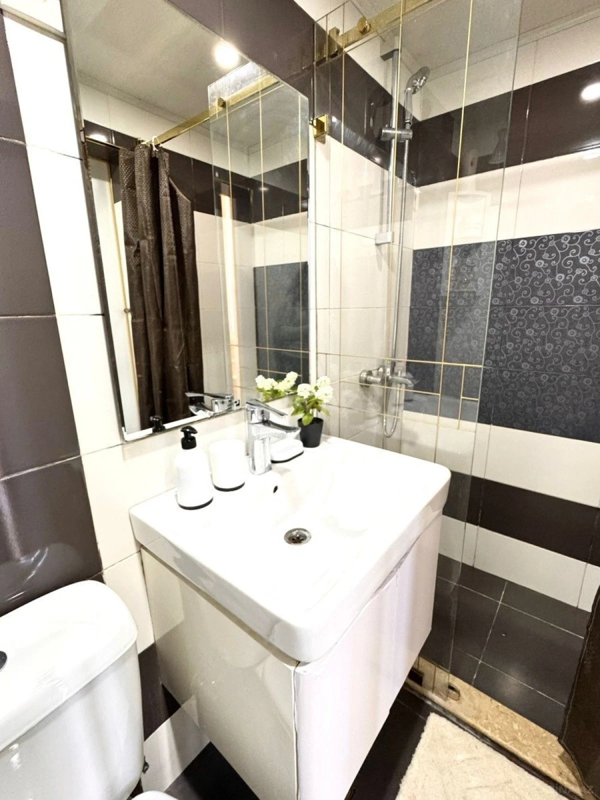 Kirayə verilir 2 otaqlı mənzil 46 m²