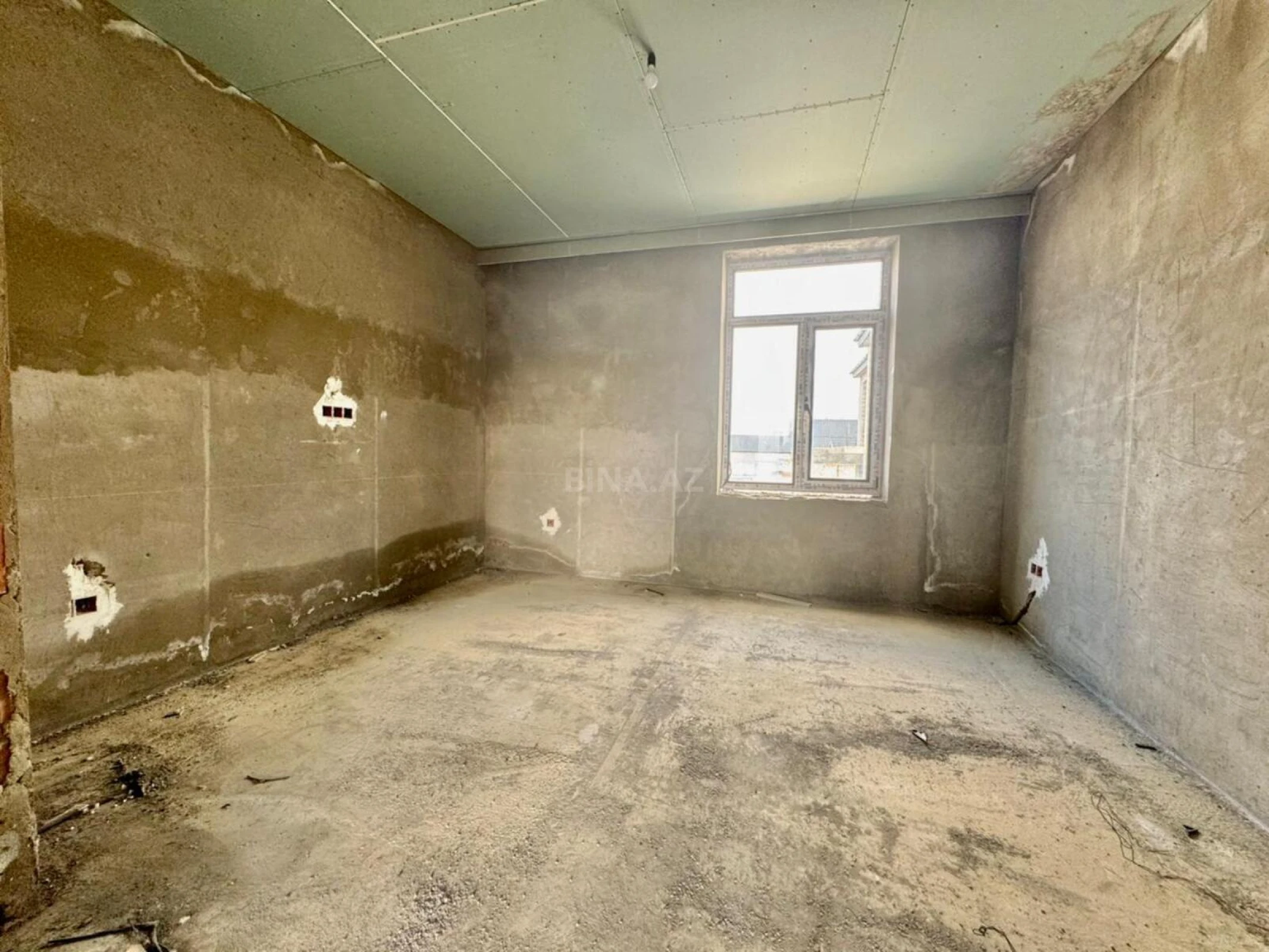 Satılır 6 otaqlı həyət evi 350 m²