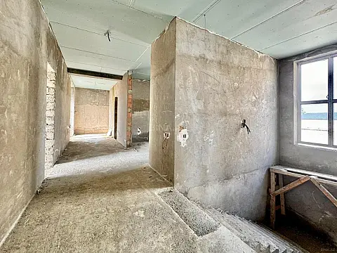 Satılır 6 otaqlı həyət evi 350 m²