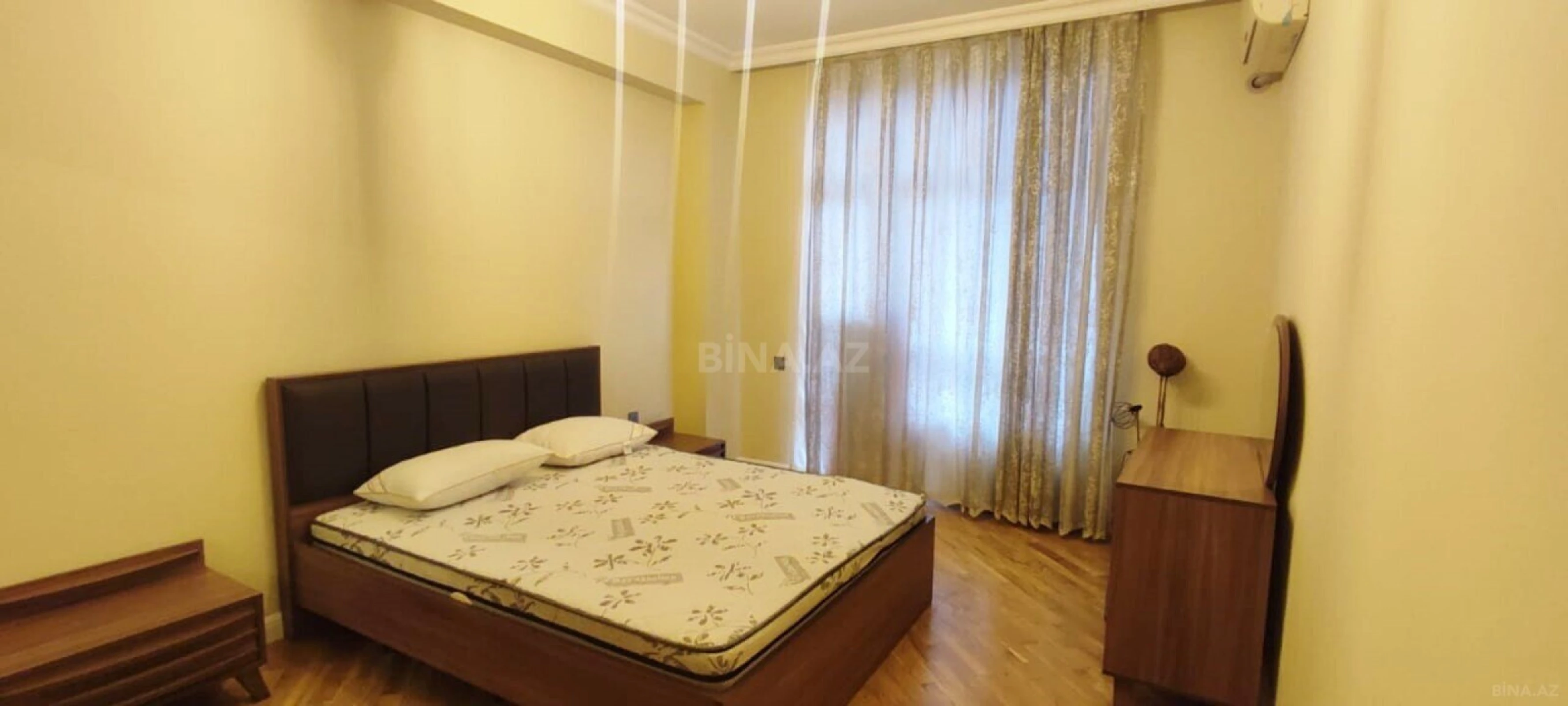 Kirayə verilir 2 otaqlı mənzil 87 m²