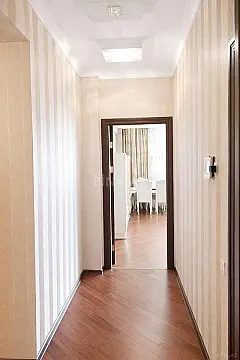 Satılır 2 otaqlı mənzil 101 m²