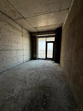 Satılır 3 otaqlı mənzil 187 m²