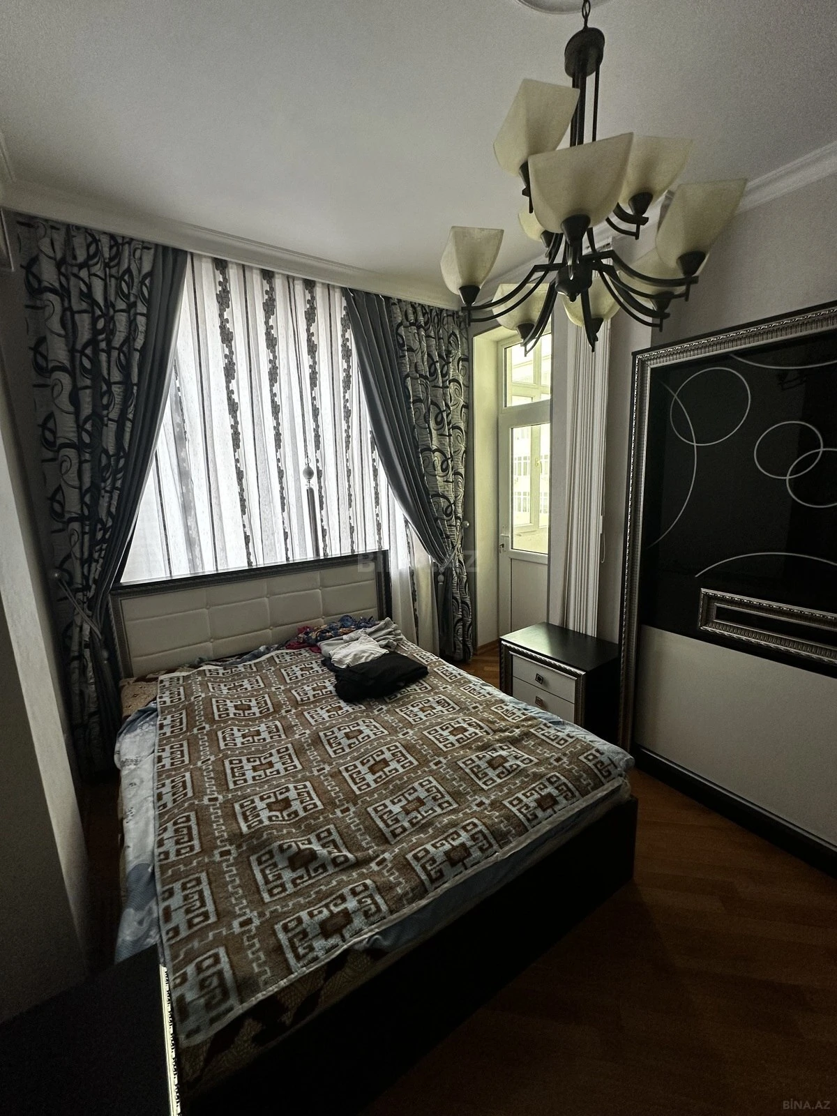 Satılır 2 otaqlı mənzil 105 m²