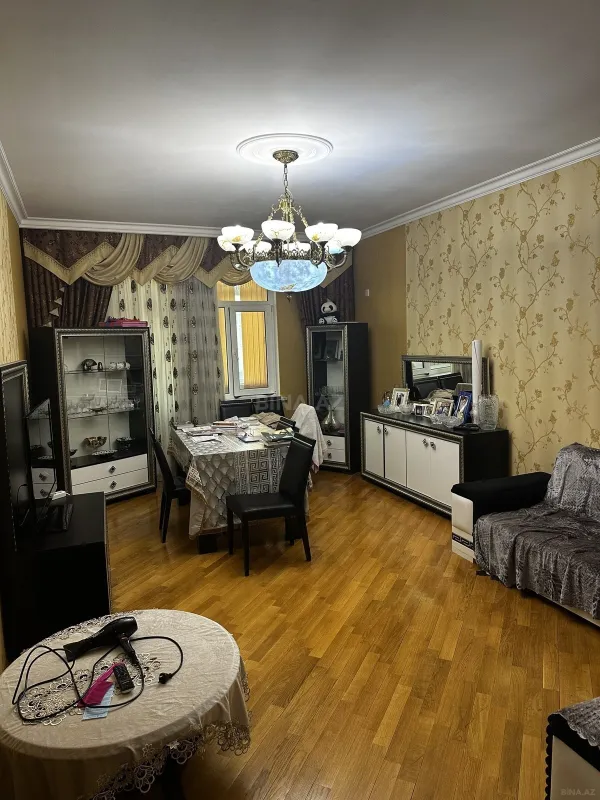Satılır 2 otaqlı mənzil 105 m²