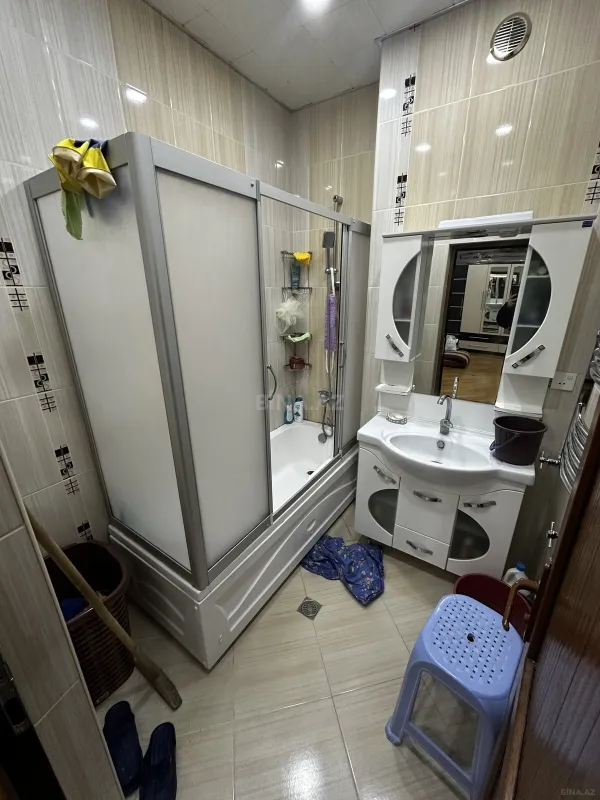 Satılır 2 otaqlı mənzil 105 m²