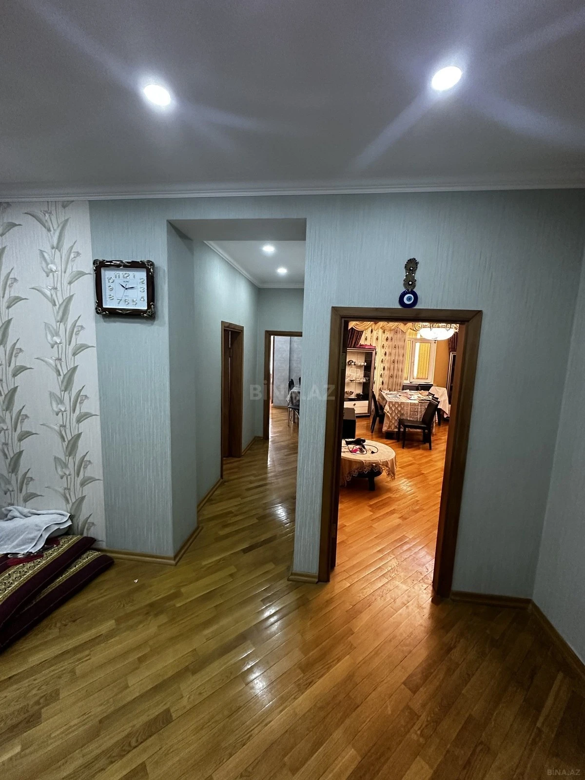 Satılır 2 otaqlı mənzil 105 m²