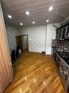 Satılır 2 otaqlı mənzil 105 m²