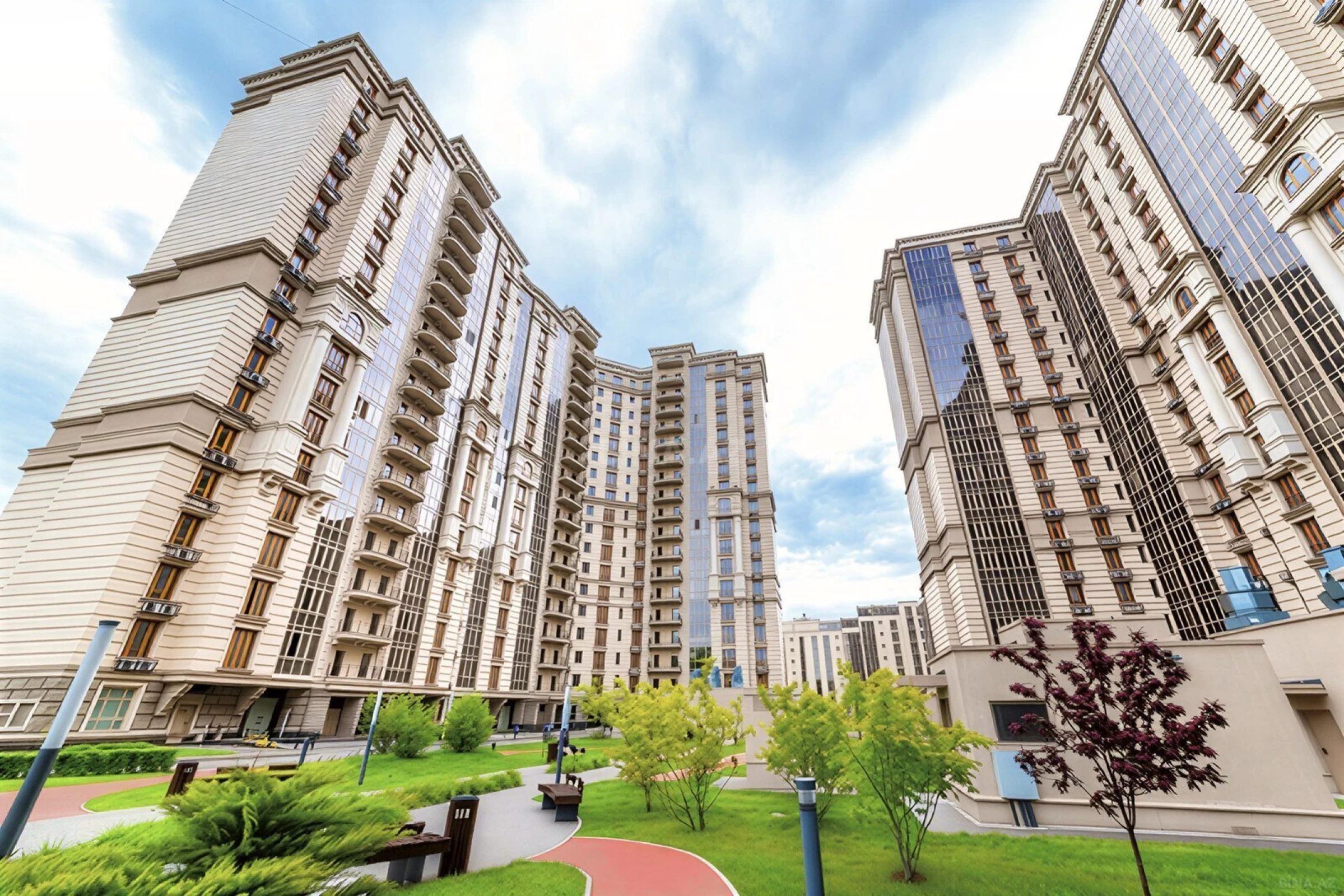 Kirayə verilir 2 otaqlı mənzil 70 m²