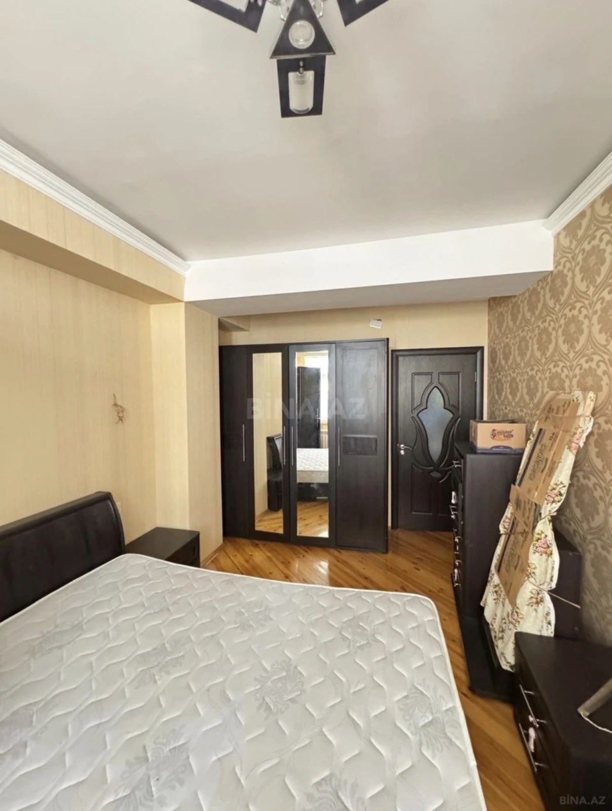 Satılır 2 otaqlı mənzil 80 m²