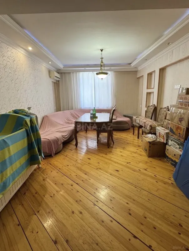 Satılır 2 otaqlı mənzil 80 m²