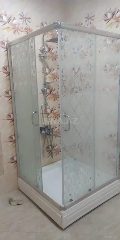 Kirayə verilir 3 otaqlı mənzil 137 m²