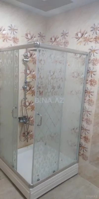 Kirayə verilir 3 otaqlı mənzil 137 m²