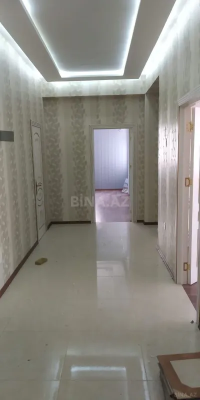 Kirayə verilir 3 otaqlı mənzil 137 m²