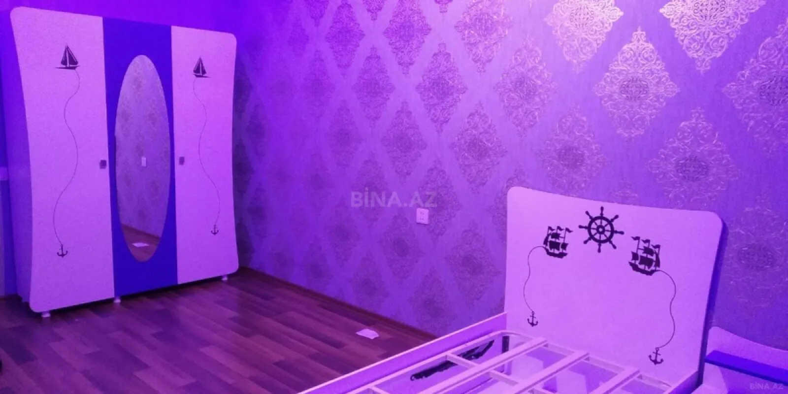 Kirayə verilir 3 otaqlı mənzil 137 m²