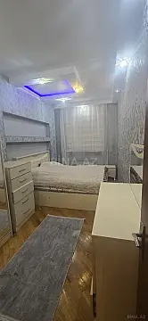 Kirayə verilir 4 otaqlı mənzil 50 m² — Bakı, Memar Əcəmi yanı 4 otaq 50.00 m²