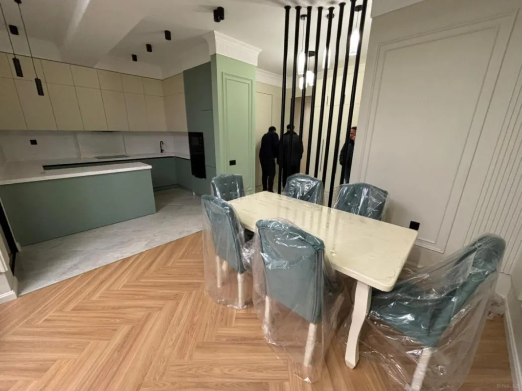 Kirayə verilir 3 otaqlı mənzil 105 m²