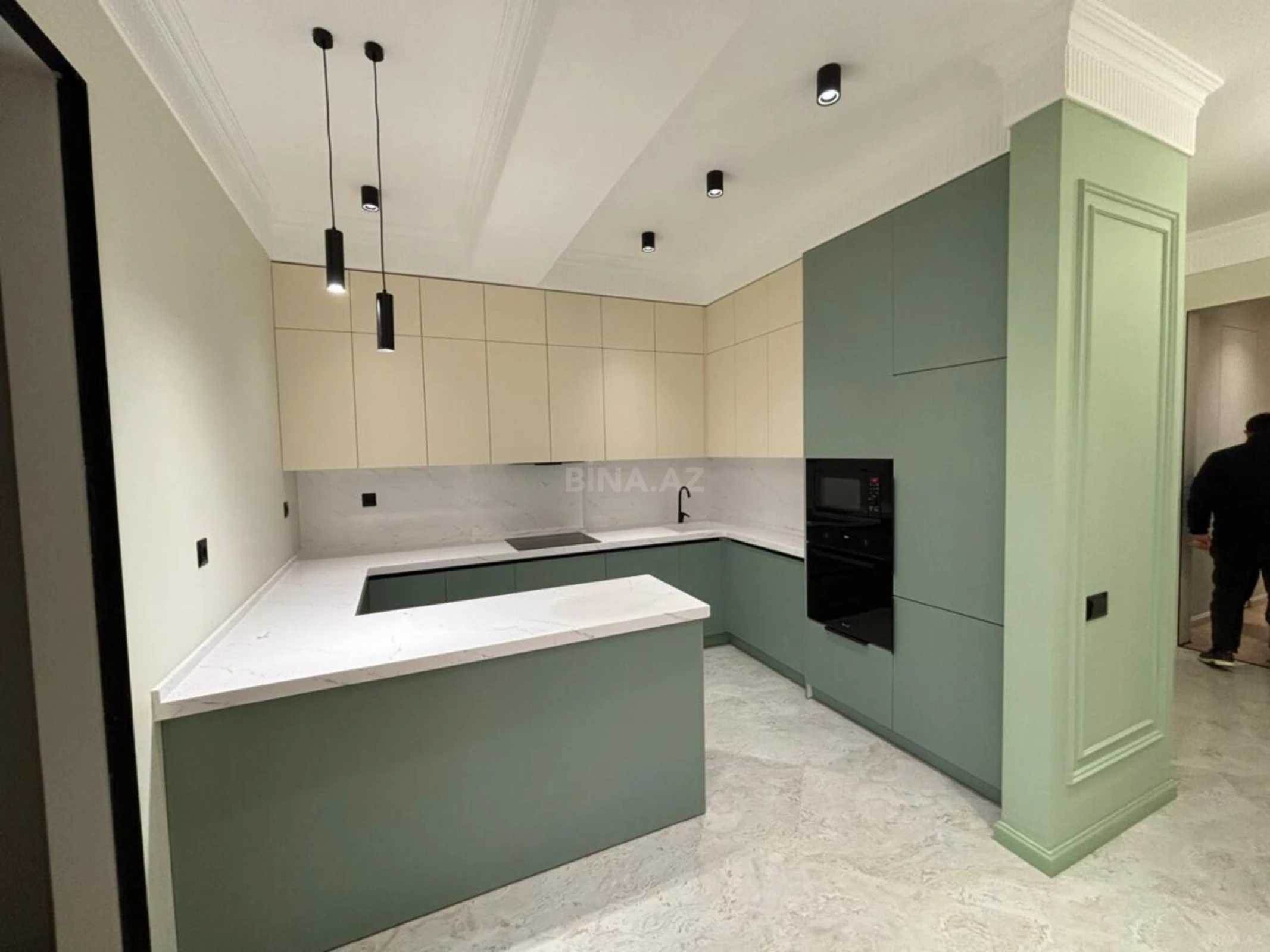 Kirayə verilir 3 otaqlı mənzil 105 m²