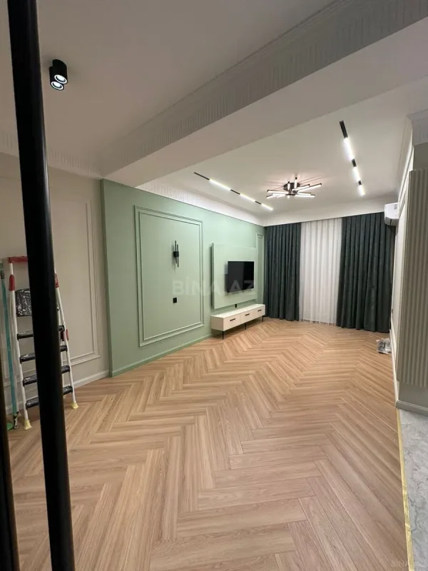 Kirayə verilir 3 otaqlı mənzil 105 m²