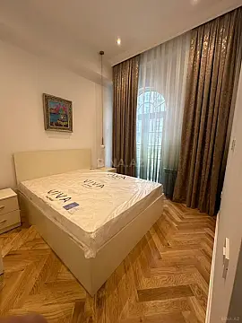 Satılır 3 otaqlı mənzil 86 m²