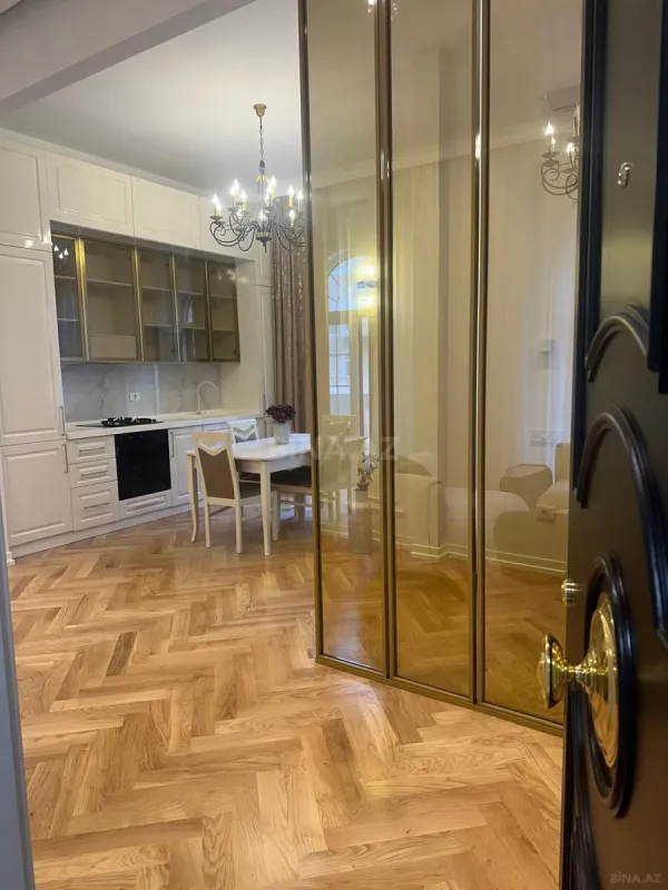 Satılır 3 otaqlı mənzil 86 m²