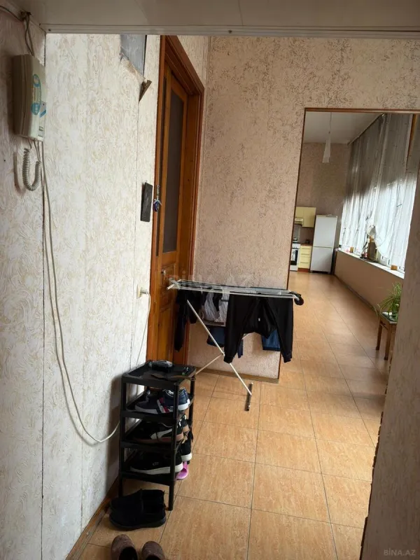 Satılır 4 otaqlı mənzil 75 m²