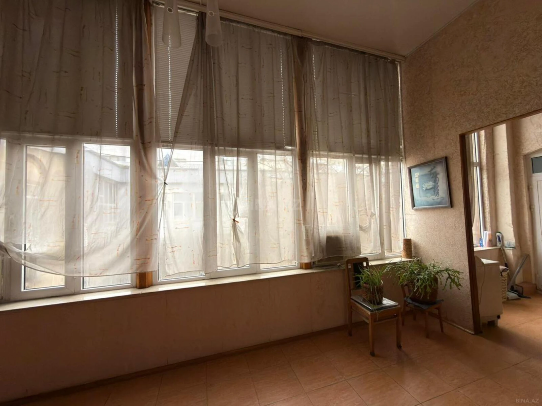 Satılır 4 otaqlı mənzil 75 m²