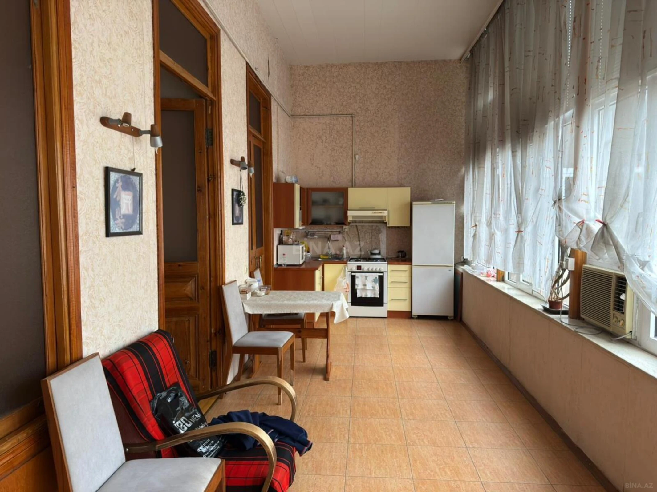 Satılır 4 otaqlı mənzil 75 m²