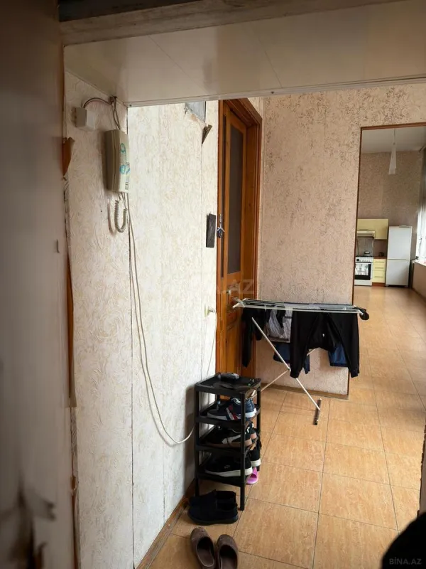 Satılır 4 otaqlı mənzil 75 m²