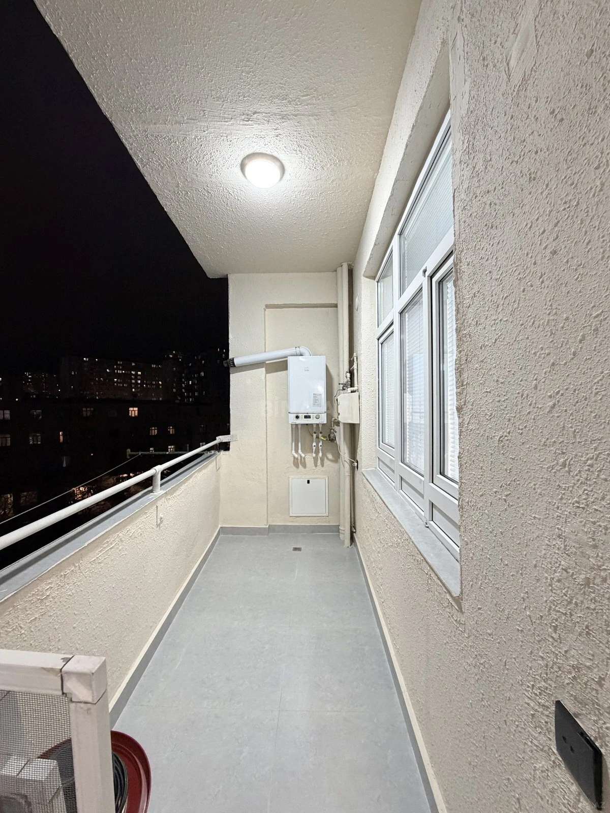 Satılır 3 otaqlı mənzil 96 m²