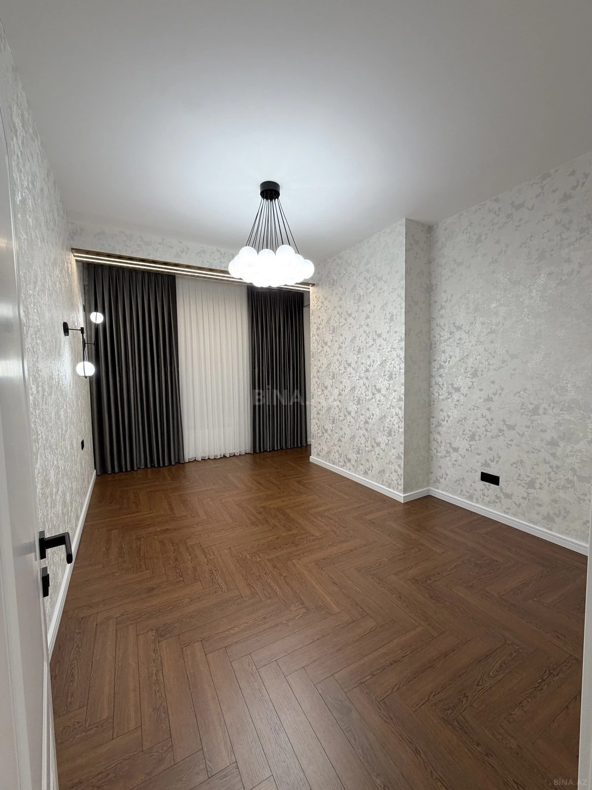 Satılır 3 otaqlı mənzil 96 m²