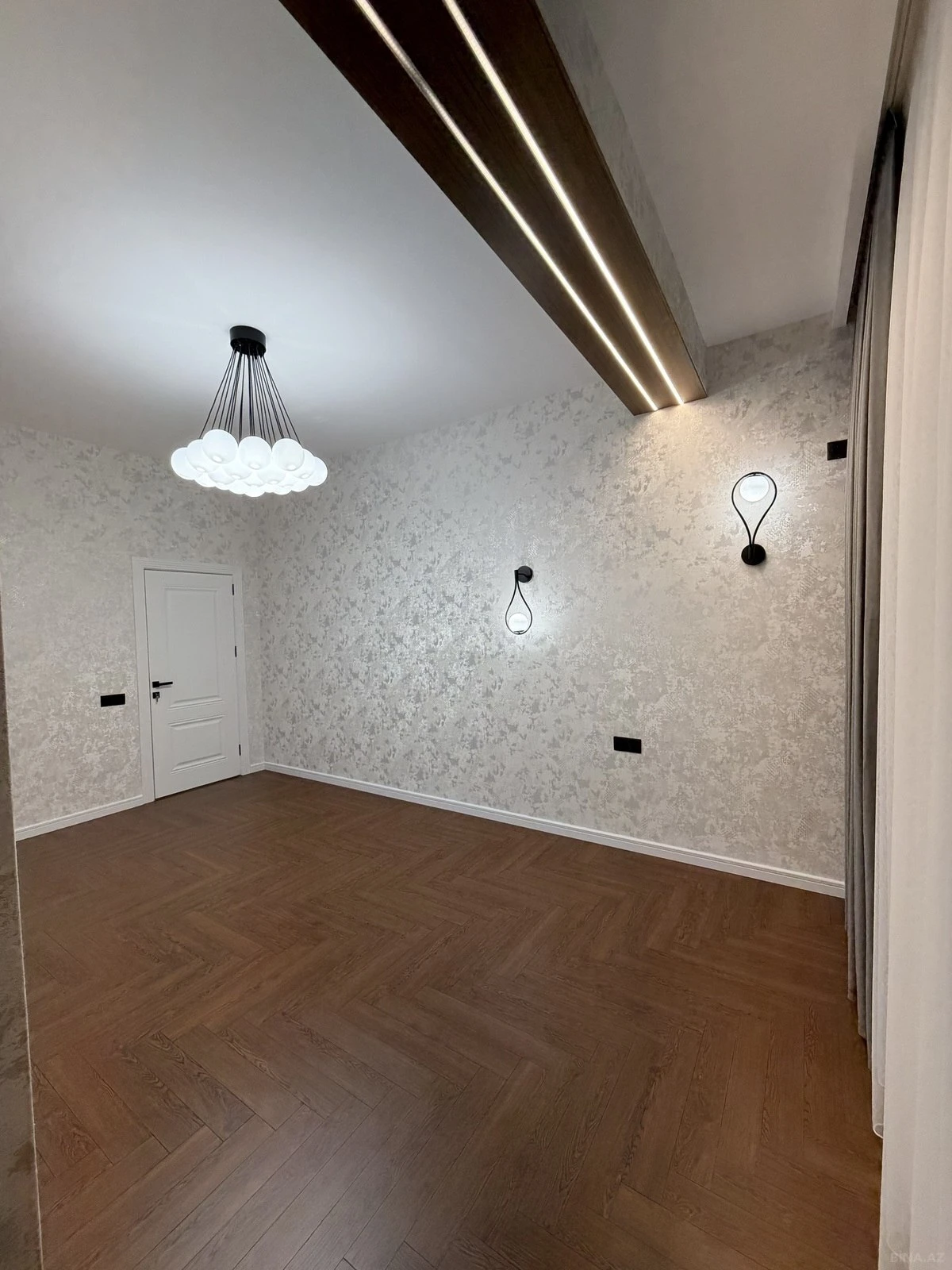 Satılır 3 otaqlı mənzil 96 m²