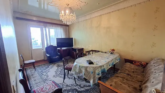 Satılır 4 otaqlı mənzil 115 m²