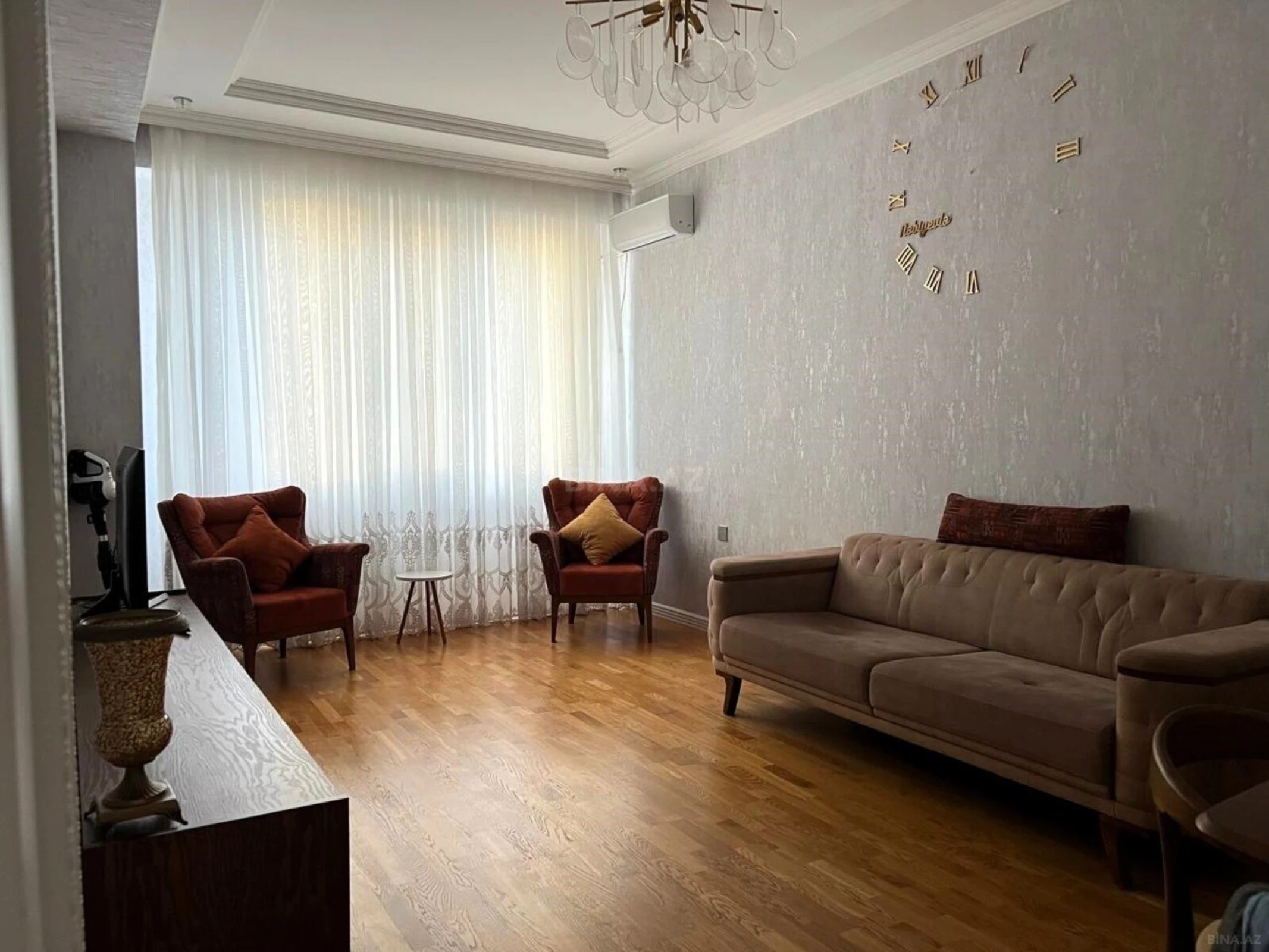 Satılır 2 otaqlı mənzil 80 m²