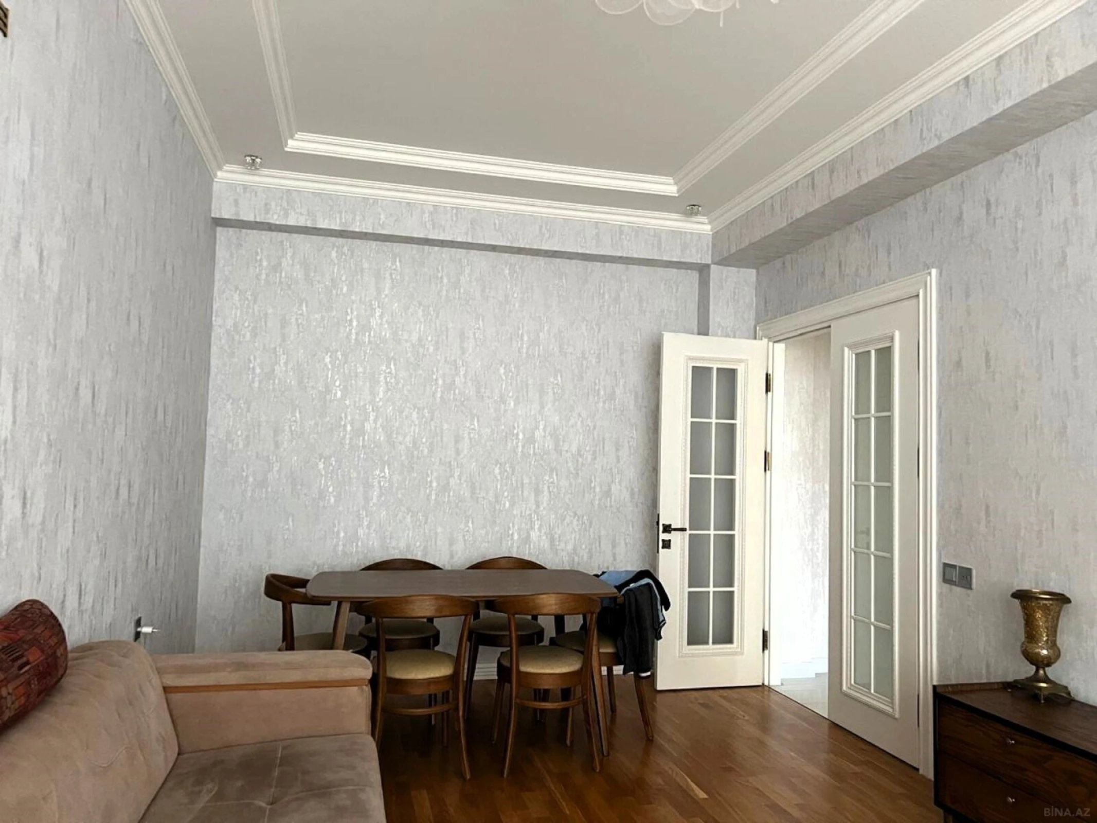 Satılır 2 otaqlı mənzil 80 m²