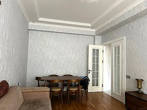 Satılır 2 otaqlı mənzil 80 m²