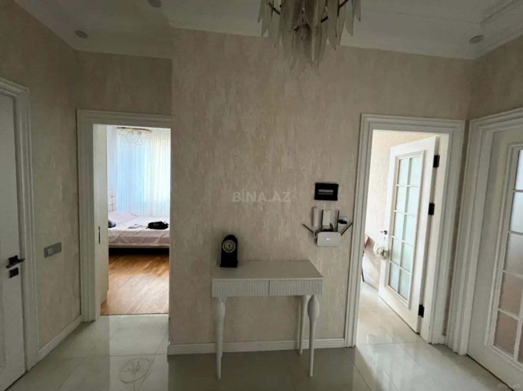 Satılır 2 otaqlı mənzil 80 m²