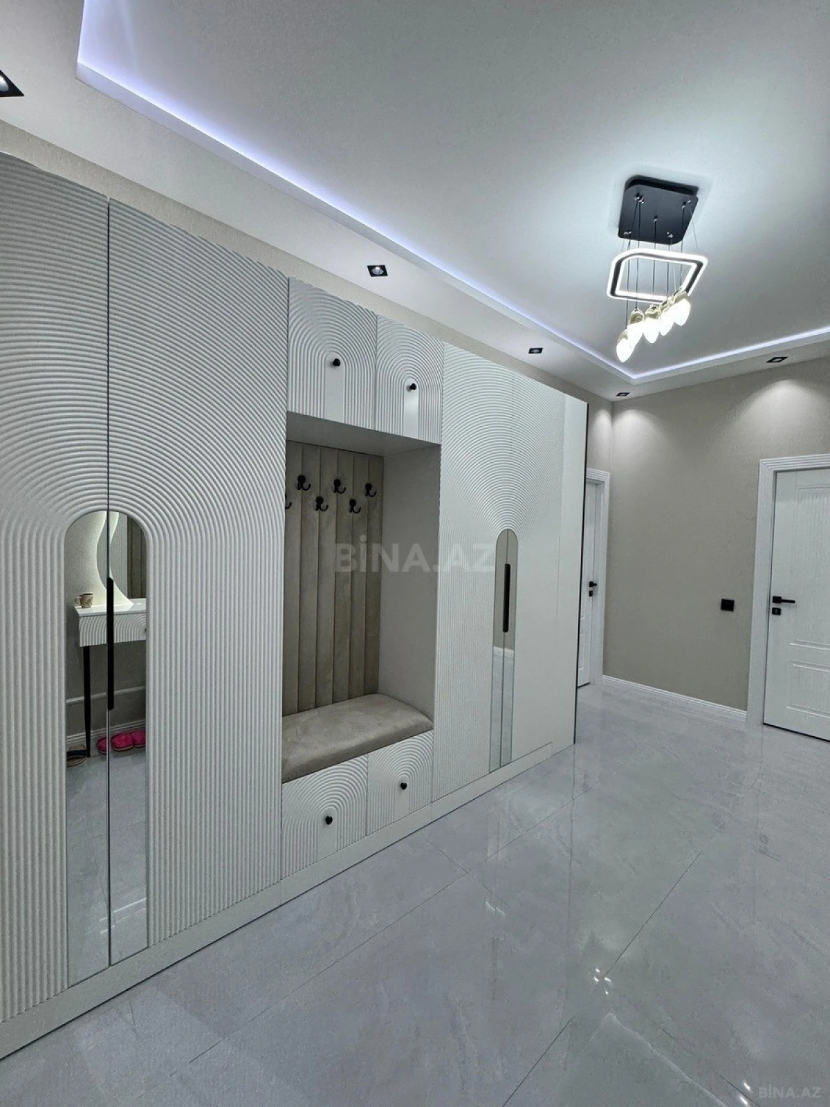 Satılır 3 otaqlı mənzil 88 m²