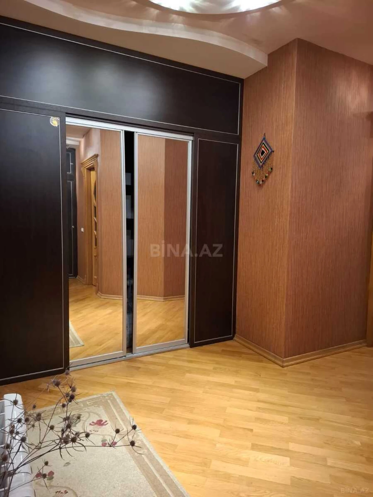 Kirayə verilir 3 otaqlı mənzil 120 m²