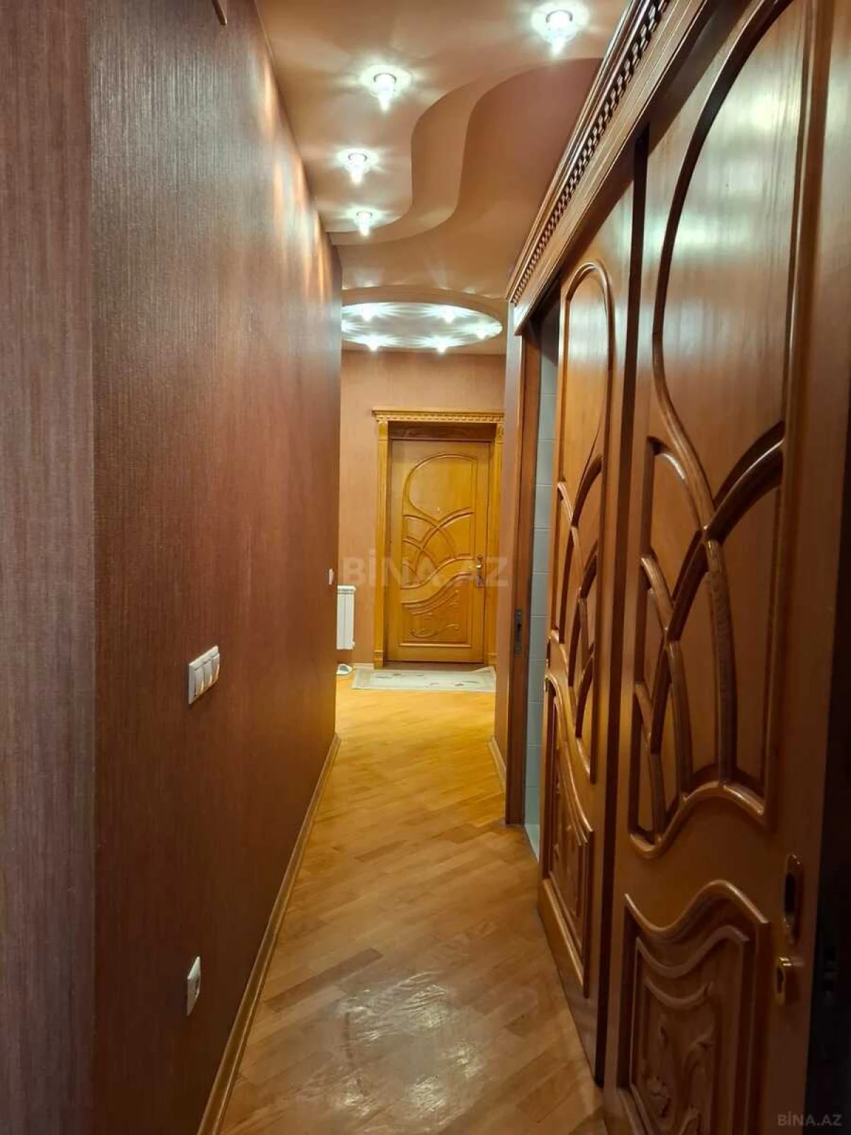 Kirayə verilir 3 otaqlı mənzil 120 m²