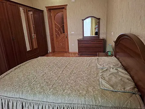 Kirayə verilir 3 otaqlı mənzil 120 m²
