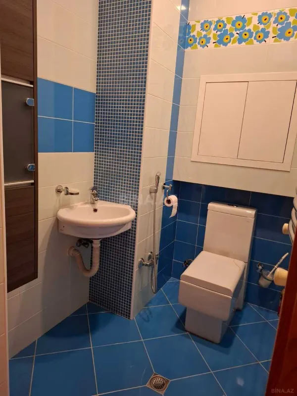 Kirayə verilir 3 otaqlı mənzil 120 m²