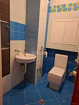 Kirayə verilir 3 otaqlı mənzil 120 m²